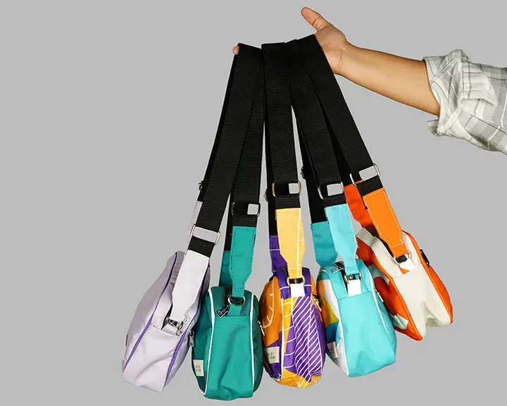 stria-laptop-sleeve-2.jpg
