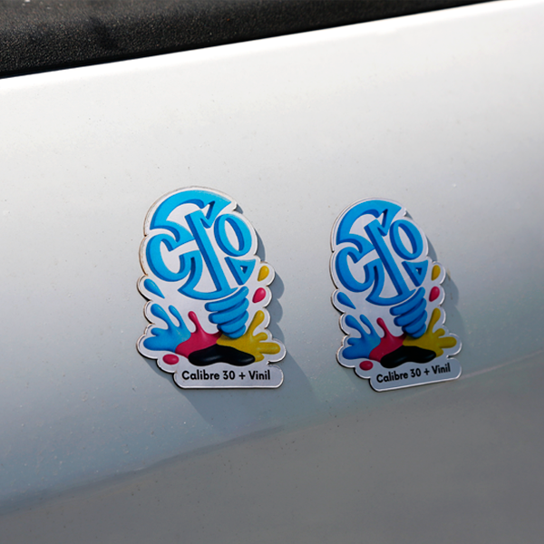 https://d2tl9ctlpnidkn.cloudfront.net/creativid/images/product/iman_de_carro_11394409202609.png