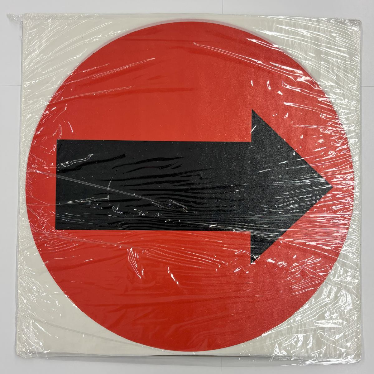12" Circle with Black Arrow 2