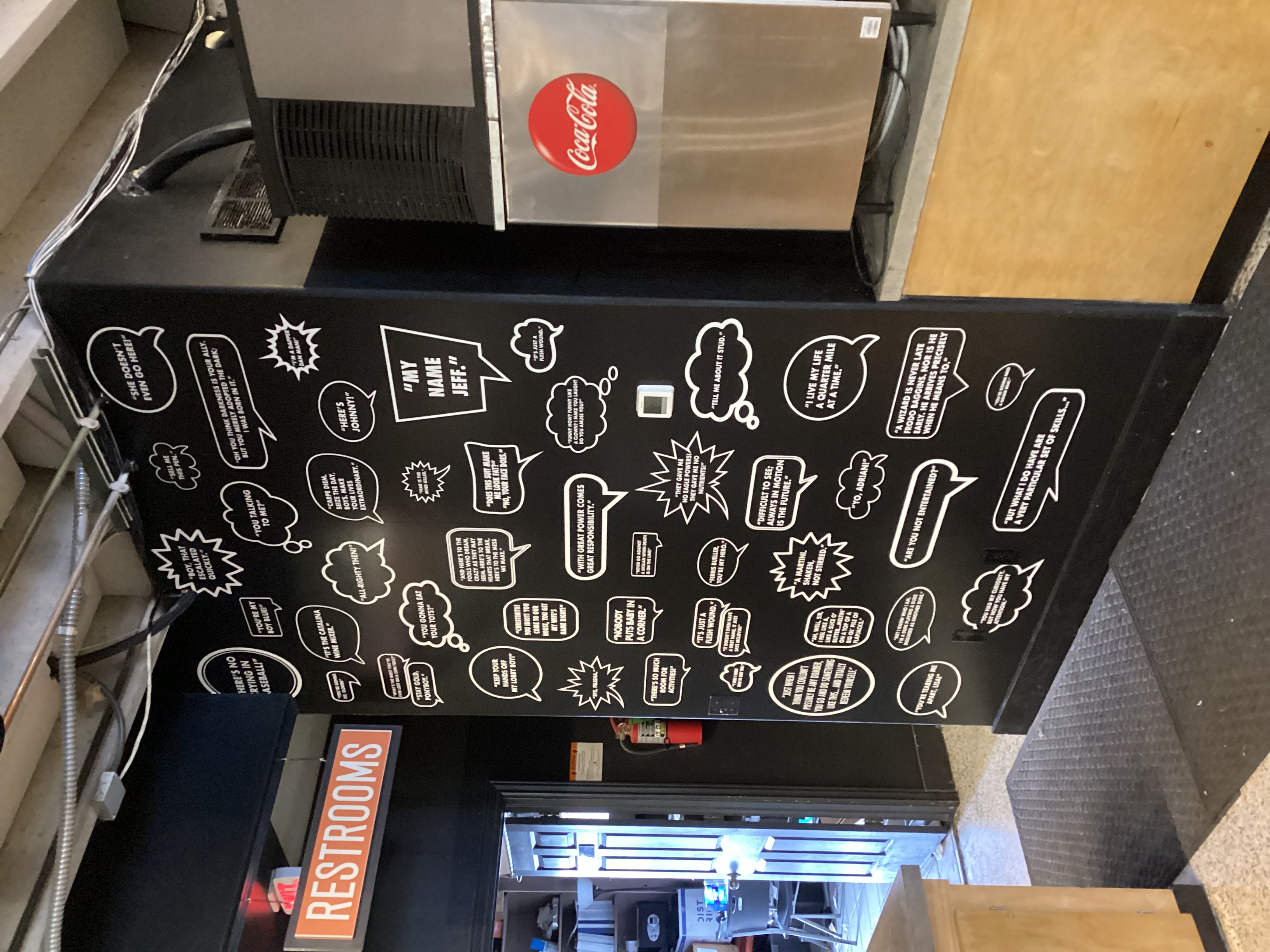 Wall mural of quotes in speech bubbles