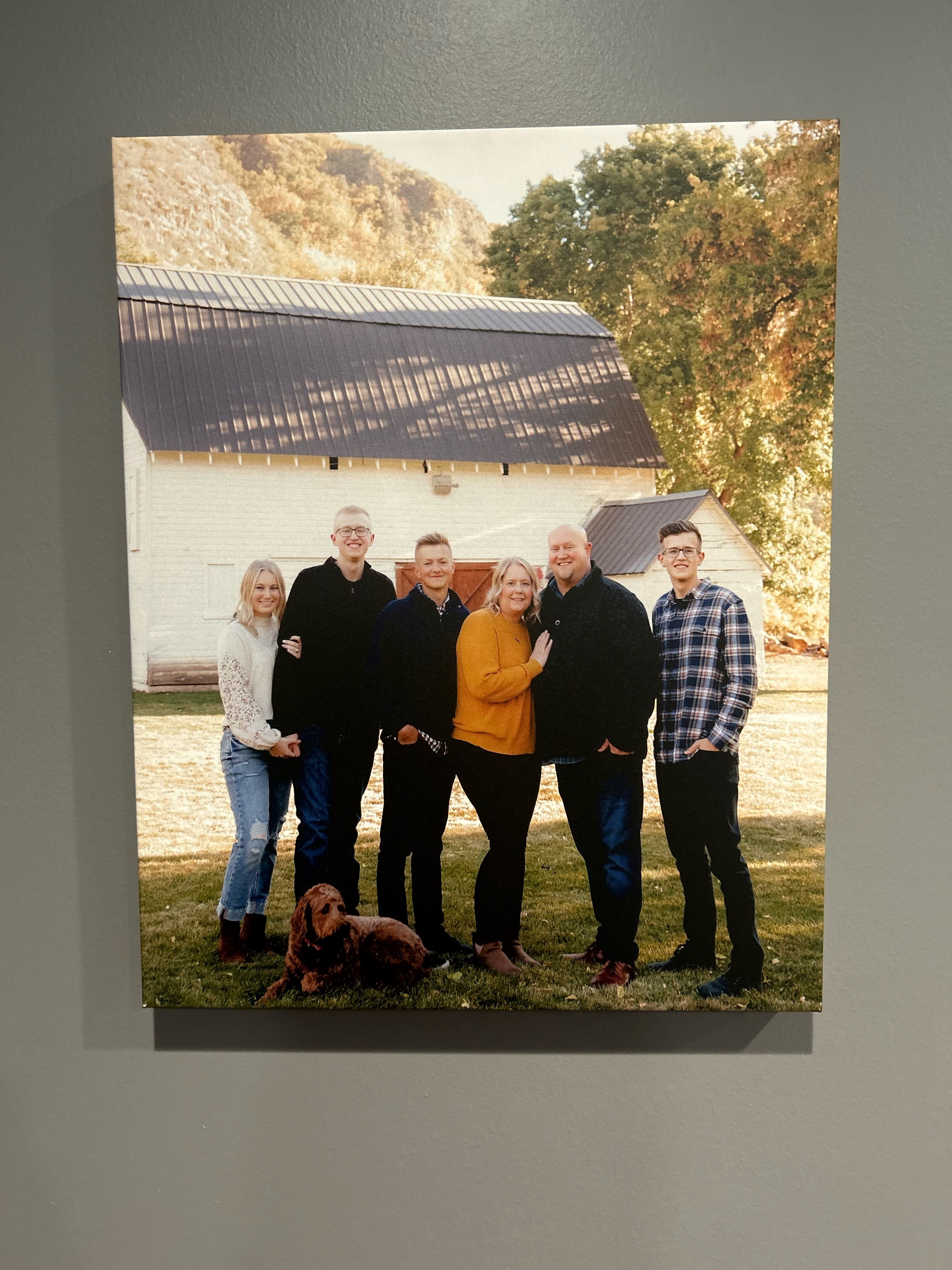 Canvas showing happy family portrait
