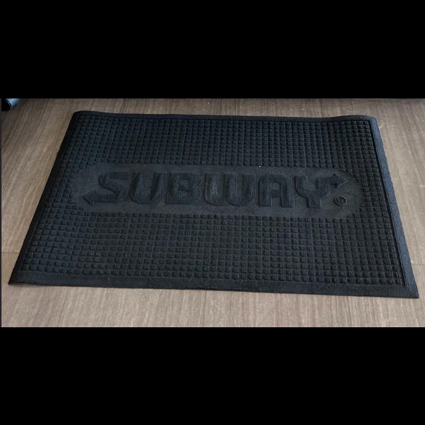 https://d2tl9ctlpnidkn.cloudfront.net/print4che/images/product/subway-floormat-black-2x3_10211127202505.jpg