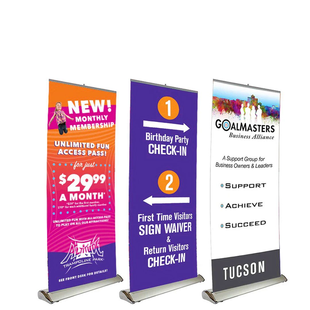Retractable roll-up banner