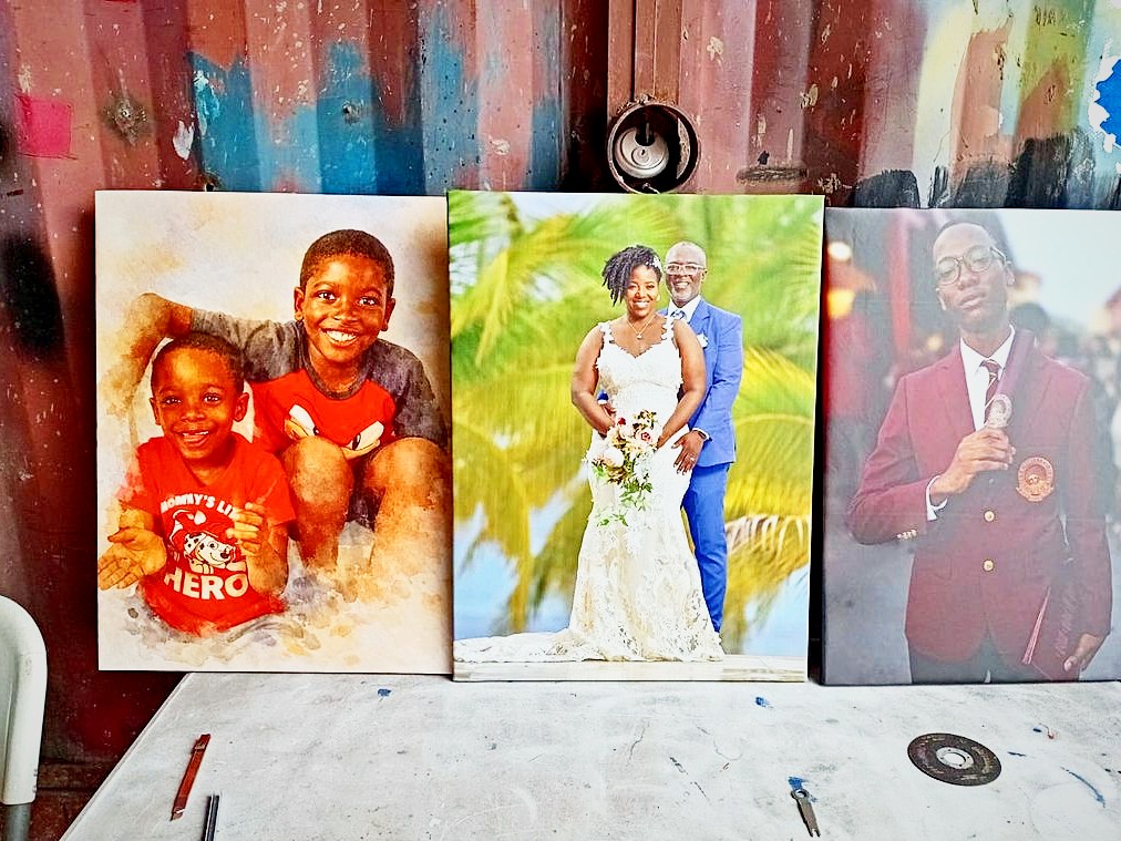 Family & wedding canvases