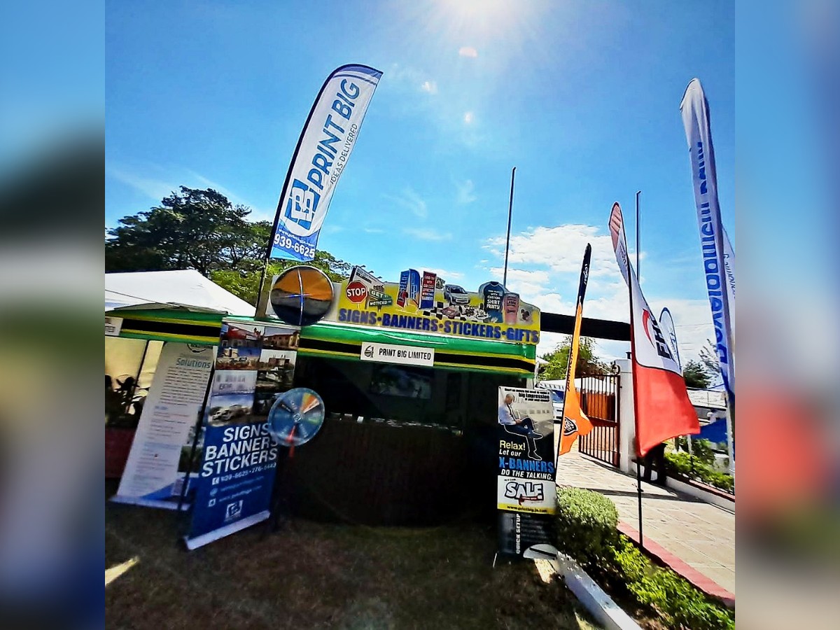 Feather flags and expo booth