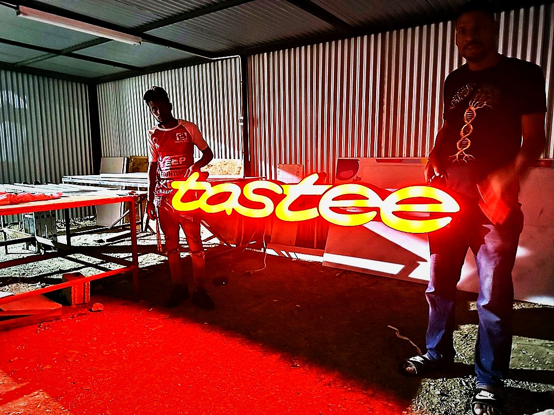 Channel letters · Tastee