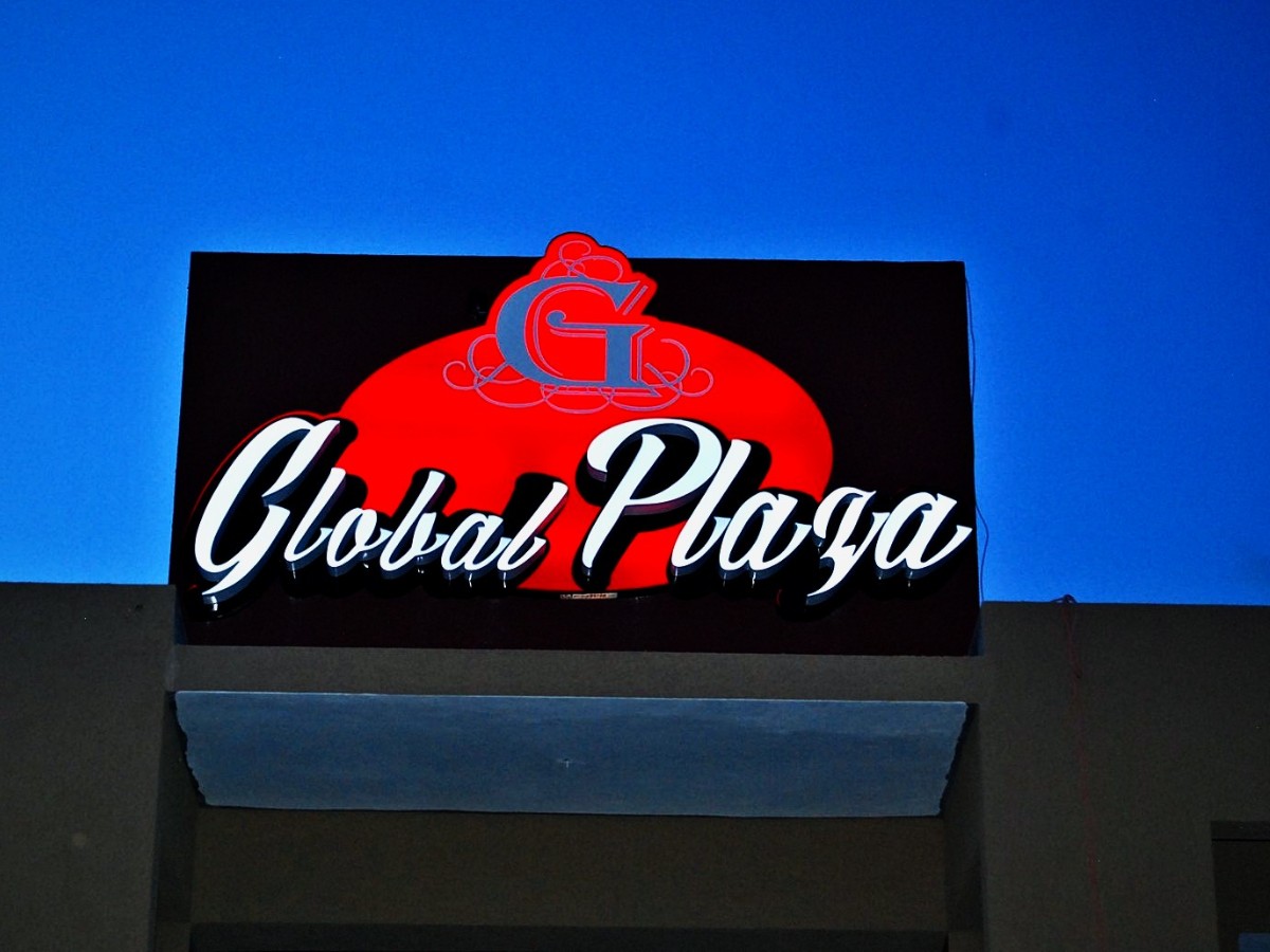 Illuminated sign · Global Plaza