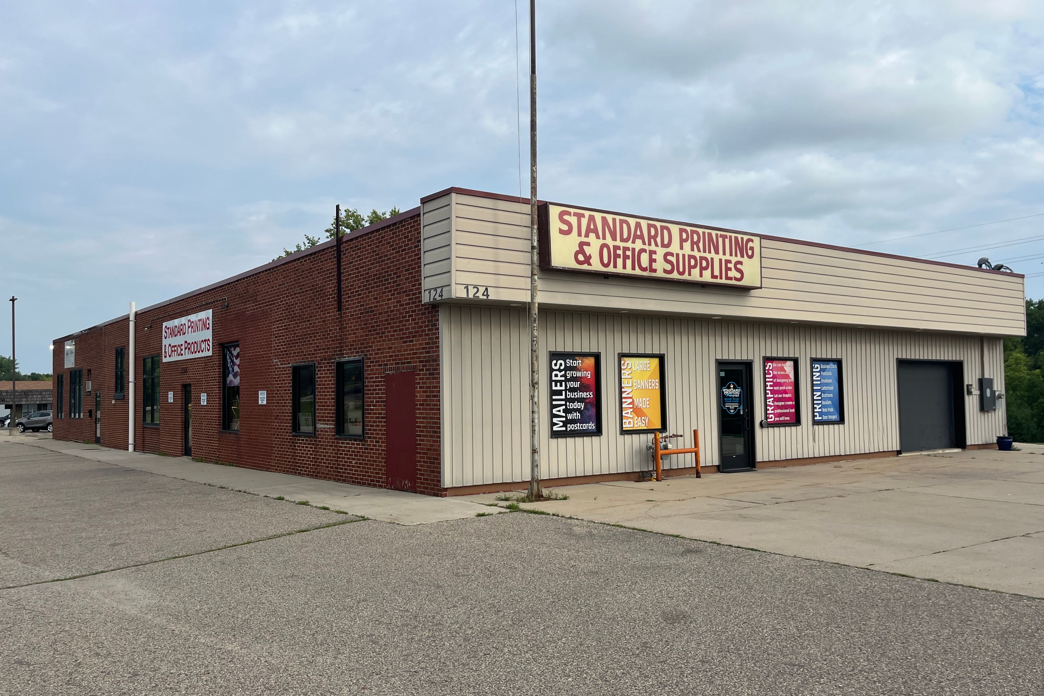Standard Printing and Office Supplies building