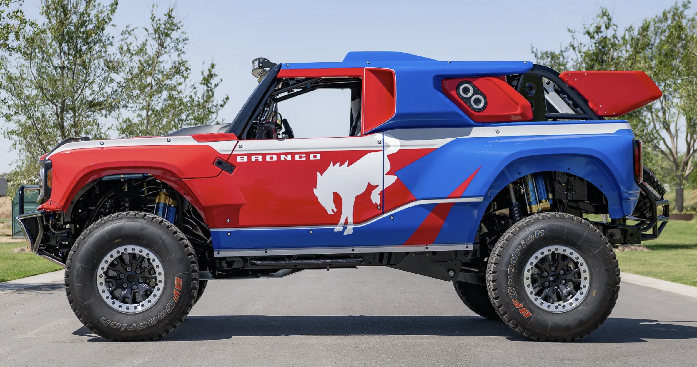 Vehicle Wraps and Spot Graphics